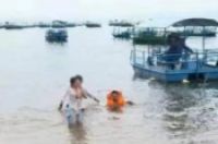 黄继光侄子下水救3人不留姓名-环保卫士