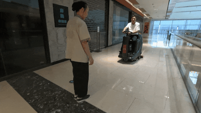 力奇产品 | 力奇威霸AS530R小型驾驶式洗地机焕新上线!